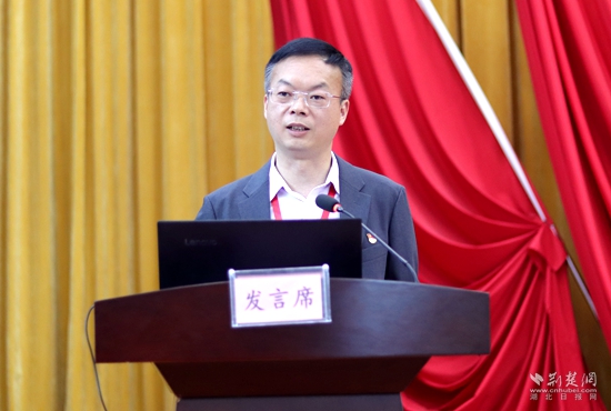 縣級班同學(xué)進(jìn)行案例分享.jpg